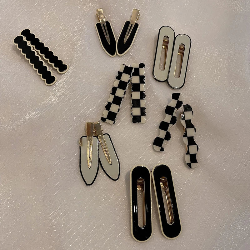 Monochrome Elegance: Retro Grid Acrylic Side Clip. Hair accessories for brides. Hair accessories in USA. Bride accessories in USA. Bridal hair accessories in USA. Kids hair accessories in USA. Girls hair accessories. Hair products. Beautiful hair accessories.