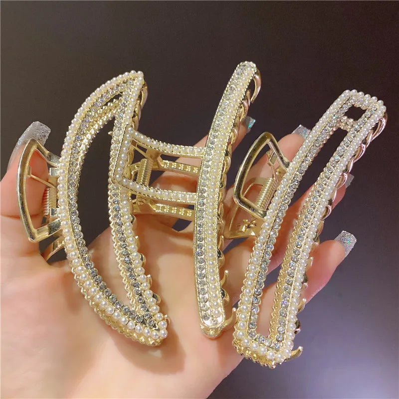 DazzlingPearl Elegance: Non-Slip Shark Claw Hair Clip. Hair accessories for brides.. Hair accessories in USA. Bride accessories in USA. Bridal hair accessories in USA. Kids hair accessories in USA. Girls hair accessories. Hair products. Beautiful hair accessories.