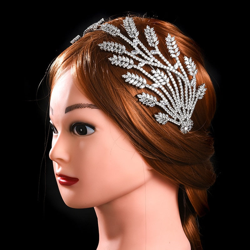 Vintage Glam Baroque Crystal Hairband. Hairxza Hair Accessories. Hair accessories in USA. Bride accessories in USA. Bridal hair accessories in USA. Kids hair accessories in USA. Girls hair accessories. Hair products. Beautiful hair accessories.