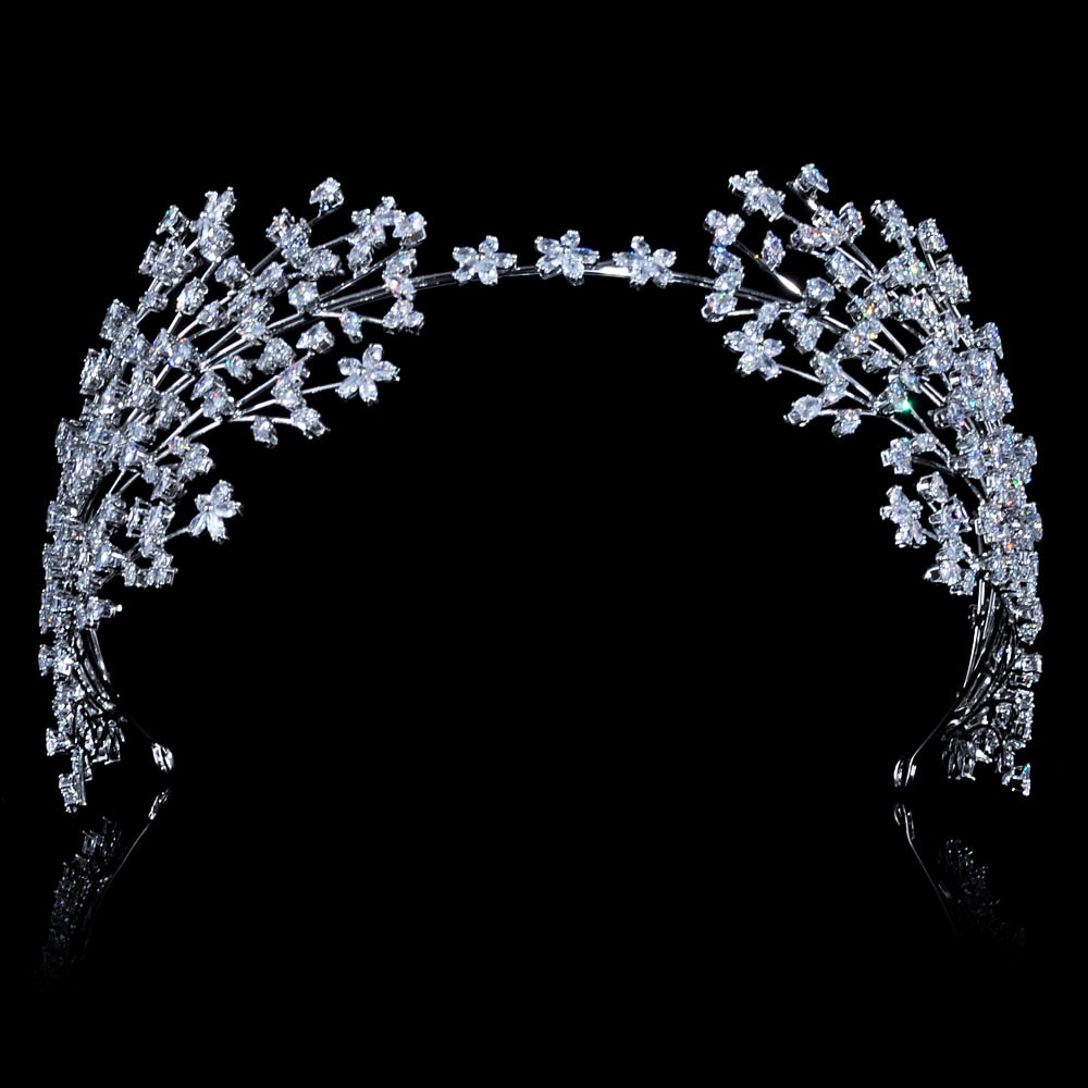 Vintage Glam Baroque Crystal Hairband. Hairxza Hair Accessories. Hair accessories in USA. Bride accessories in USA. Bridal hair accessories in USA. Kids hair accessories in USA. Girls hair accessories. Hair products. Beautiful hair accessories.