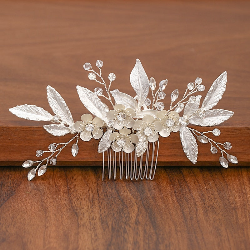 Shimmering Silver Pearl and Rhinestone Hair Combs. Wedding bridal hair combs. Wedding bridal hair accessory.