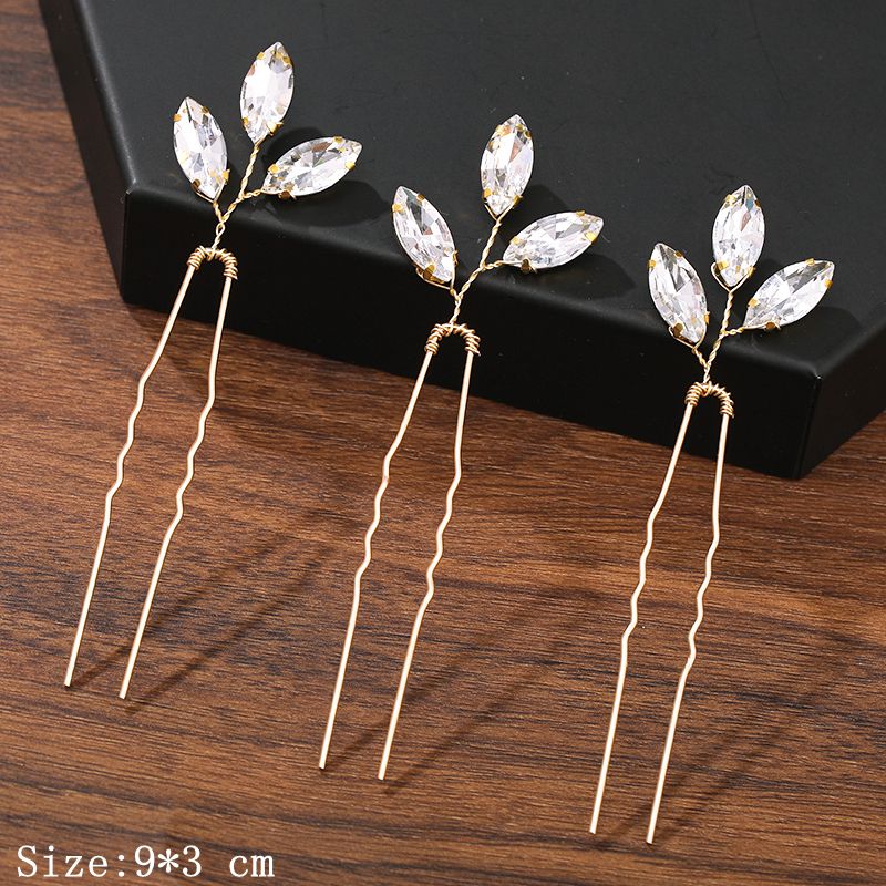 Bridal Bloom Hair Pins. Hair accessories in USA. Bride accessories in USA. Bridal hair accessories in USA. Kids hair accessories in USA. Girls hair accessories. Hair products. Beautiful hair accessories.