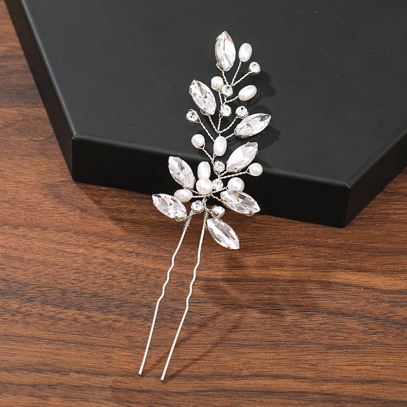 Bridal Bloom Hair Pins. Hair accessories in USA. Bride accessories in USA. Bridal hair accessories in USA. Kids hair accessories in USA. Girls hair accessories. Hair products. Beautiful hair accessories.