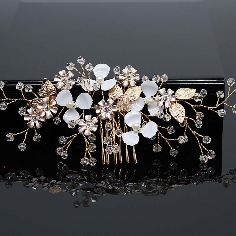 Crystal Pearl Hair Combs for Bridal.Hair accessories in USA. Bride accessories in USA. Bridal hair accessories in USA. Kids hair accessories in USA. Girls hair accessories. Hair products. Beautiful hair accessories.