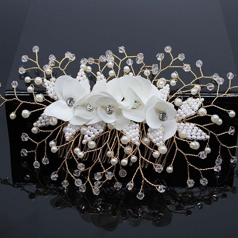 Crystal Pearl Hair Combs for Bridal.Hair accessories in USA. Bride accessories in USA. Bridal hair accessories in USA. Kids hair accessories in USA. Girls hair accessories. Hair products. Beautiful hair accessories.