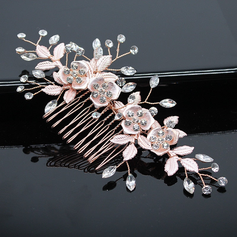 Crystal Pearl Hair Combs for Bridal.Hair accessories in USA. Bride accessories in USA. Bridal hair accessories in USA. Kids hair accessories in USA. Girls hair accessories. Hair products. Beautiful hair accessories.