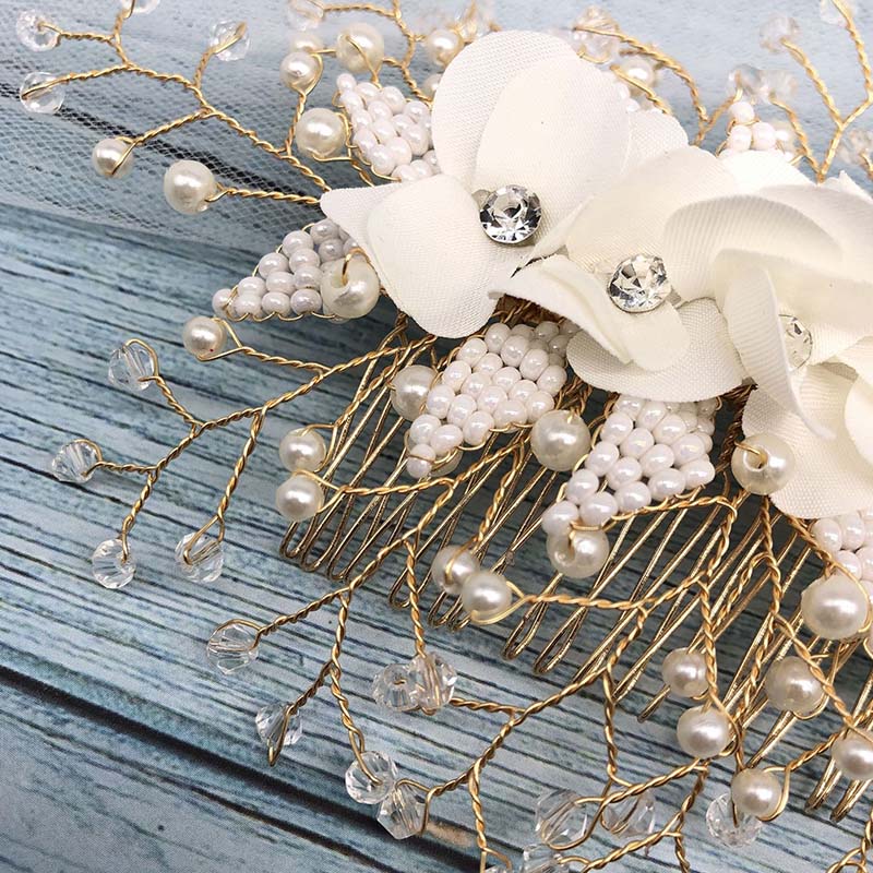 Crystal Pearl Hair Combs for Bridal.Hair accessories in USA. Bride accessories in USA. Bridal hair accessories in USA. Kids hair accessories in USA. Girls hair accessories. Hair products. Beautiful hair accessories.