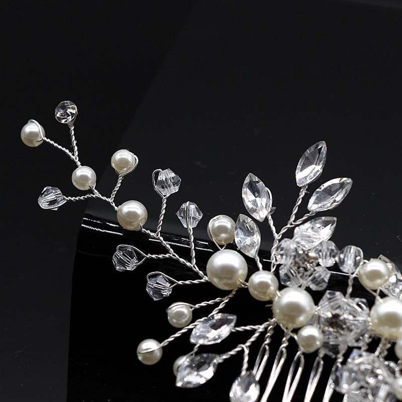 Crystal Pearl Hair Combs for Bridal.Hair accessories in USA. Bride accessories in USA. Bridal hair accessories in USA. Kids hair accessories in USA. Girls hair accessories. Hair products. Beautiful hair accessories.