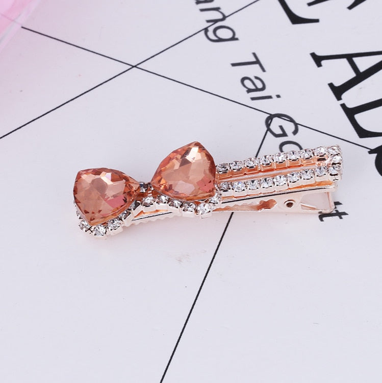 Crystal Bow Sparkle Hairpin: Korean Retro Zircon Word Edge Clip