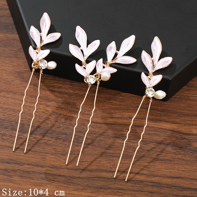 Bridal Bloom Hair Pins. Hair accessories in USA. Bride accessories in USA. Bridal hair accessories in USA. Kids hair accessories in USA. Girls hair accessories. Hair products. Beautiful hair accessories.