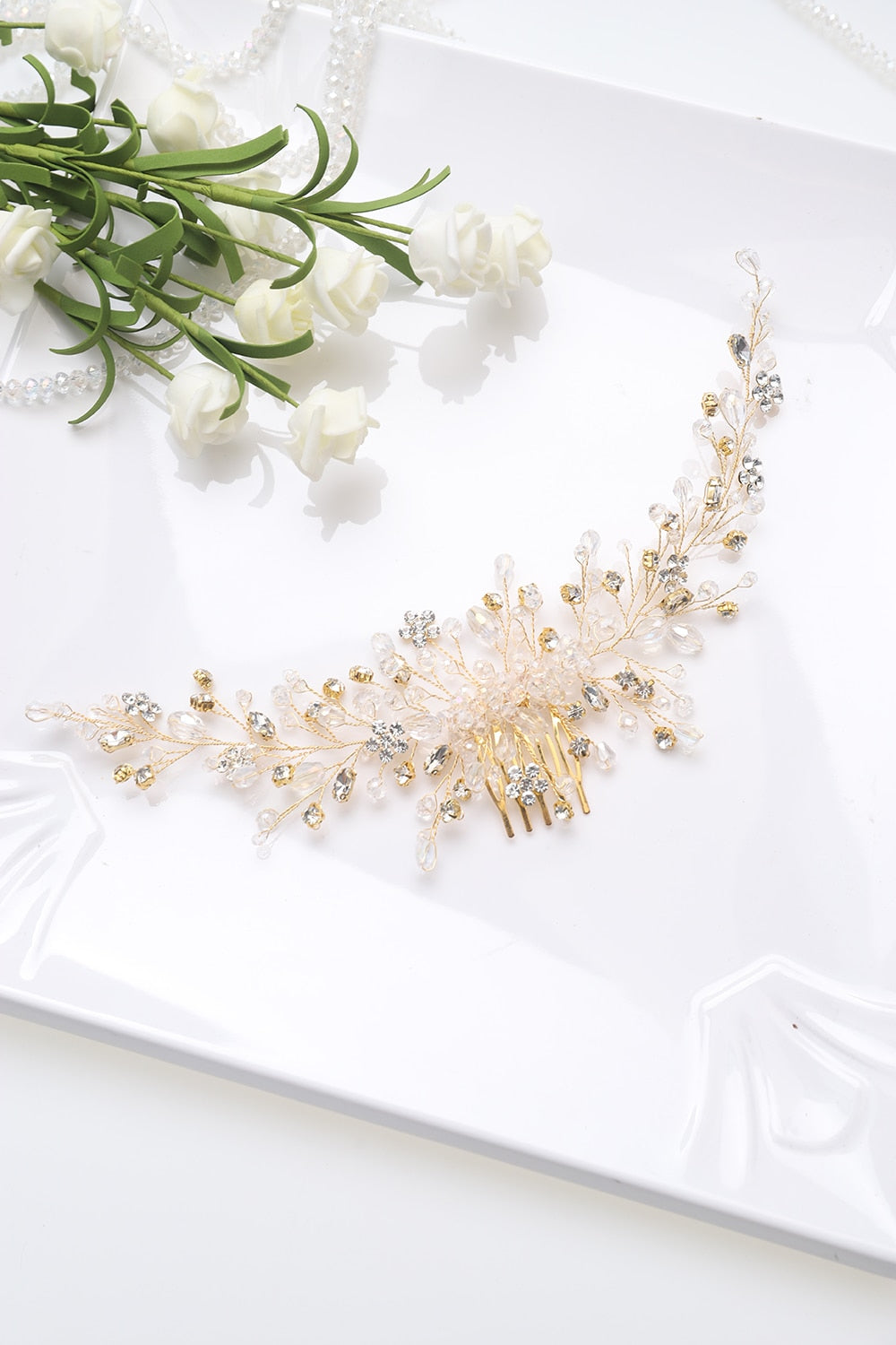 Vintage Crystal Hair Comb for Weddings and Banquets. Hairxza Hair Accessories. Hair accessories in USA. Bride accessories in USA. Bridal hair accessories in USA. Kids hair accessories in USA. Girls hair accessories. Hair products. Beautiful hair accessories.