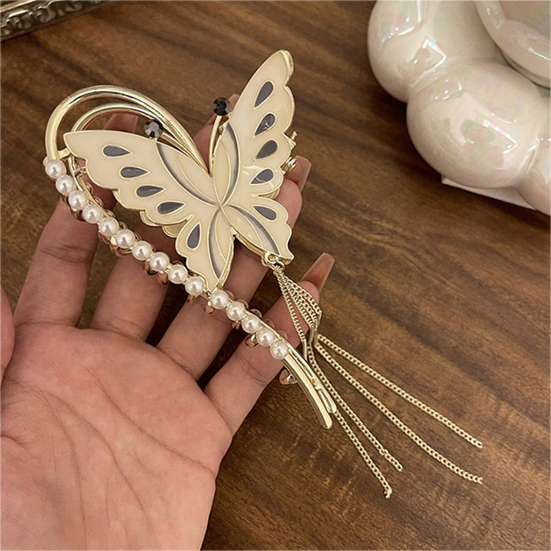 Chic Silver Butterfly and Rose Flower Hairpin. Hair accessories in USA. Bride accessories in USA. Bridal hair accessories in USA. Kids hair accessories in USA. Girls hair accessories. Hair products. Beautiful hair accessories.