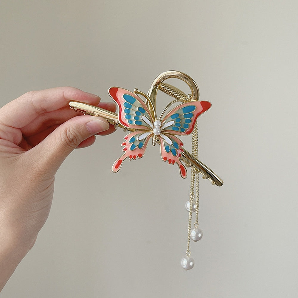 Chic Silver Butterfly and Rose Flower Hairpin. Hair accessories in USA. Bride accessories in USA. Bridal hair accessories in USA. Kids hair accessories in USA. Girls hair accessories. Hair products. Beautiful hair accessories.