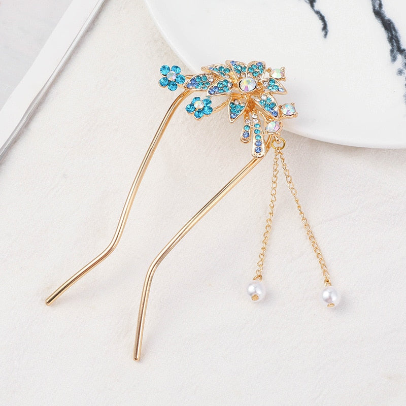 Pearl Shogun Hairpin. Hairxza Hair Accessories. Hair accessories in USA. Bride accessories in USA. Bridal hair accessories in USA. Kids hair accessories in USA. Girls hair accessories. Hair products. Beautiful hair accessories.