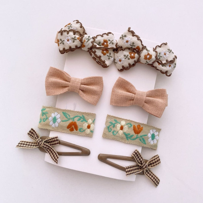 Kawaii Bows Coffee Color Hair Pin. Hairxza Hair Accessories. Hair accessories in USA. Bride accessories in USA. Bridal hair accessories in USA. Kids hair accessories in USA. Girls hair accessories. Hair products. Beautiful hair accessories.