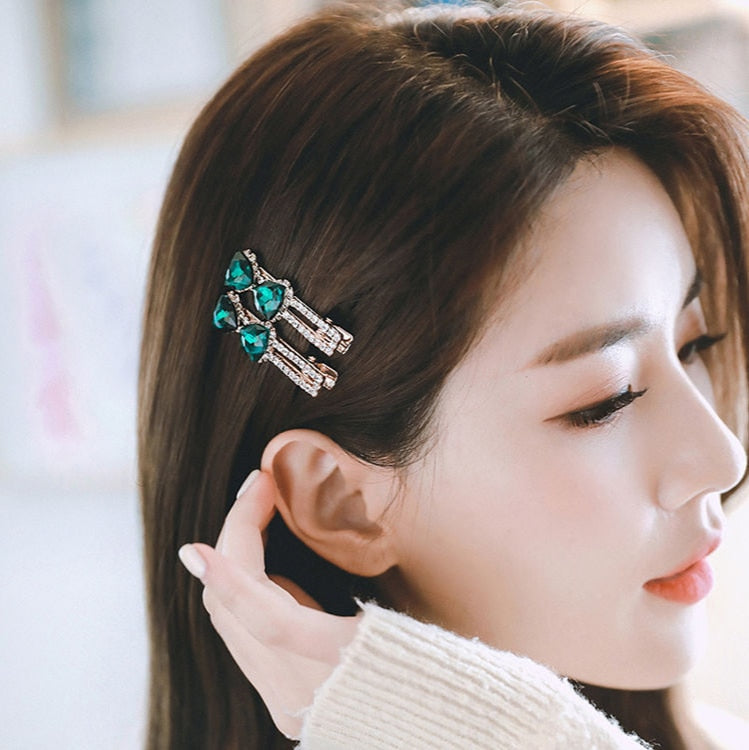 Crystal Bow Sparkle Hairpin: Korean Retro Zircon Word Edge Clip