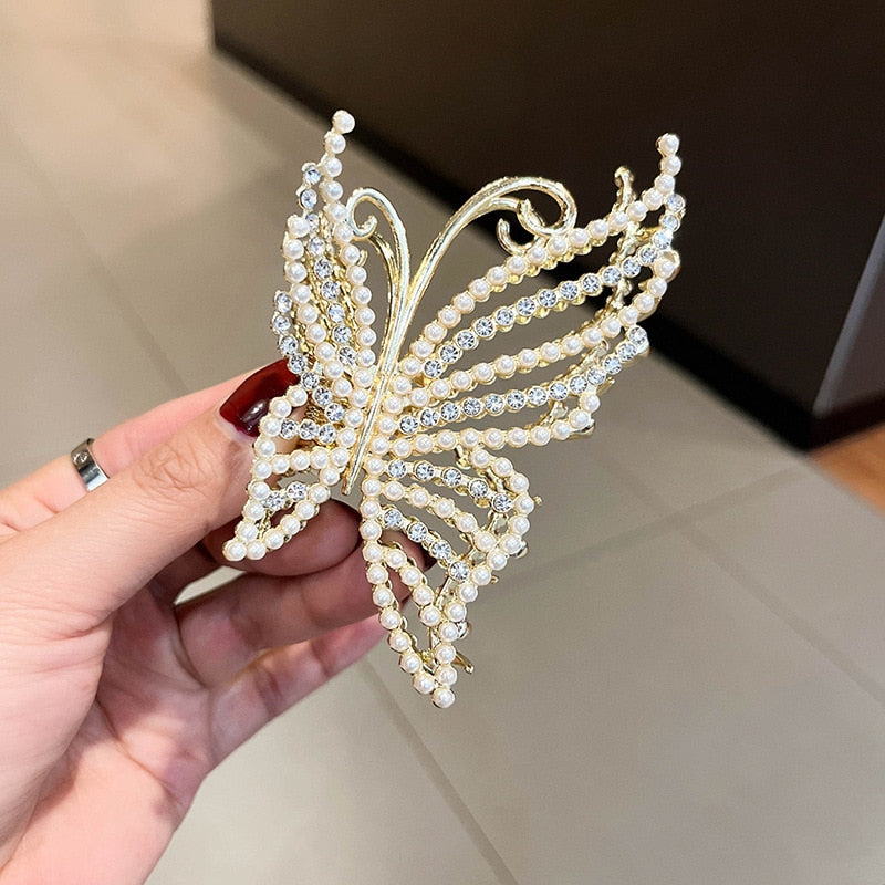 Chic Silver Butterfly and Rose Flower Hairpin. Hair accessories in USA. Bride accessories in USA. Bridal hair accessories in USA. Kids hair accessories in USA. Girls hair accessories. Hair products. Beautiful hair accessories.