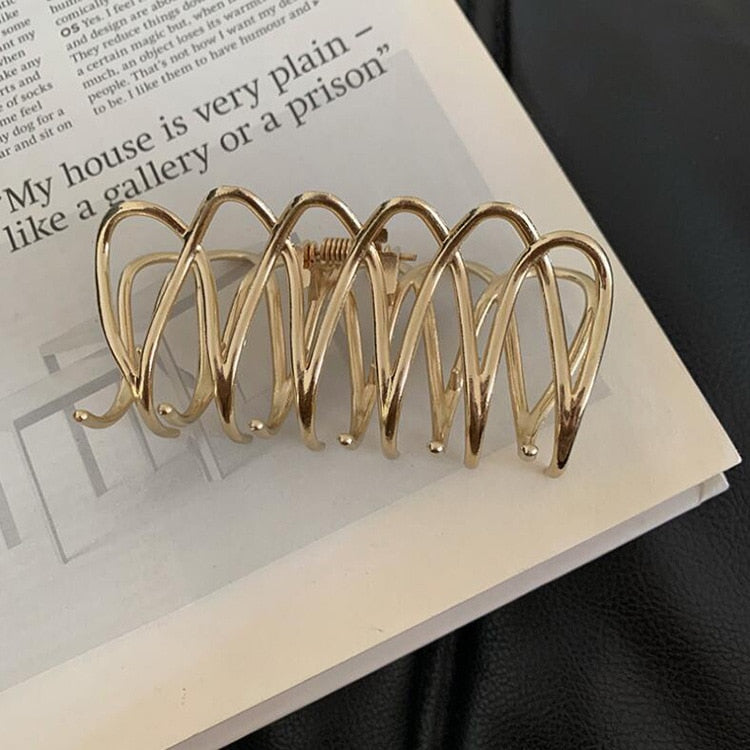 Geometric Vintage Hair Claw. Hairxza Hair Accessories. Hair accessories in USA. Bride accessories in USA. Bridal hair accessories in USA. Kids hair accessories in USA. Girls hair accessories. Hair products. Beautiful hair accessories.